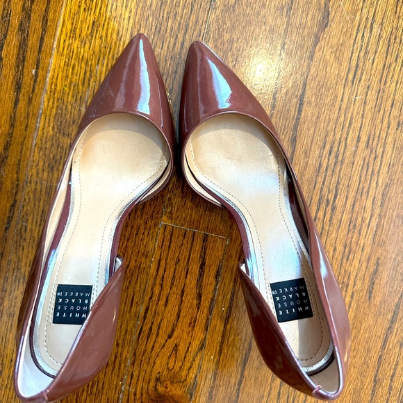 Size 6 M Burgundy Stilettos from White House Black Market - Picture 1 of 2